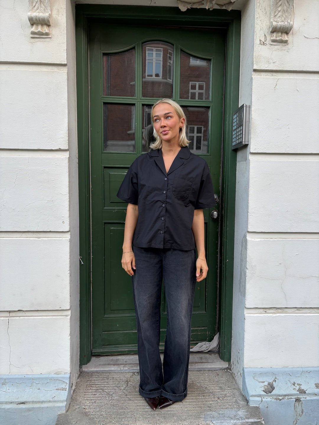 Esther Short Sleeve Shirt - Black