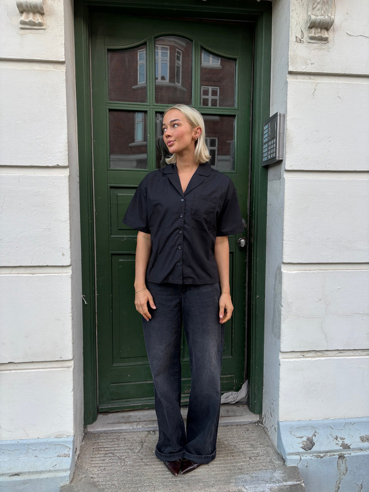 Esther Short Sleeve Shirt - Black