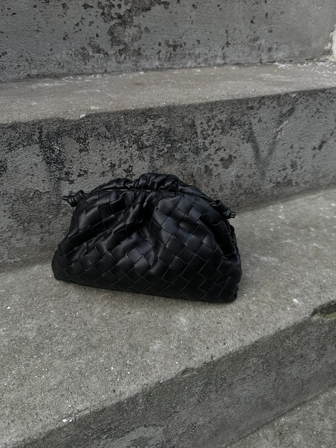 Aya Small Clutch - Black