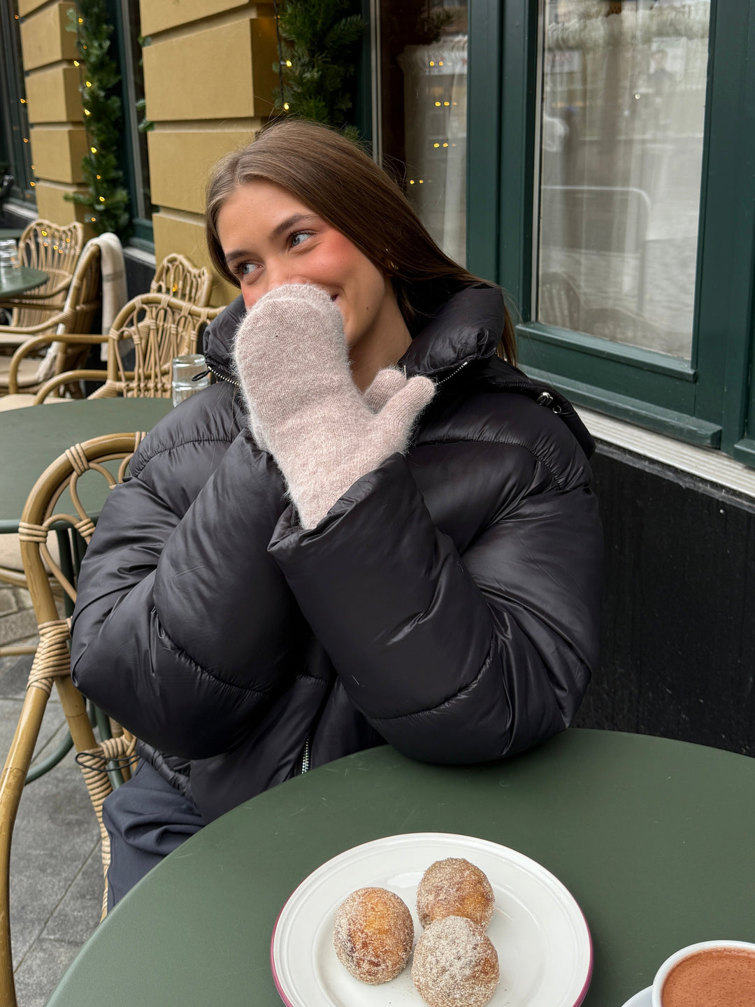 Lola Mittens - Beige