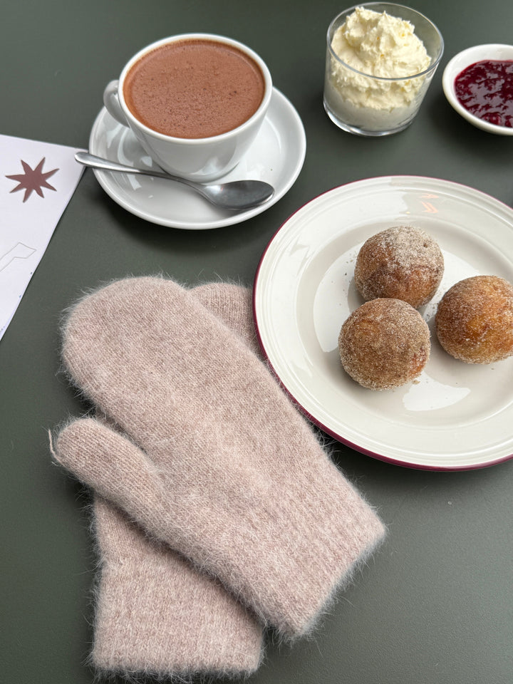 Lola Mittens - Beige