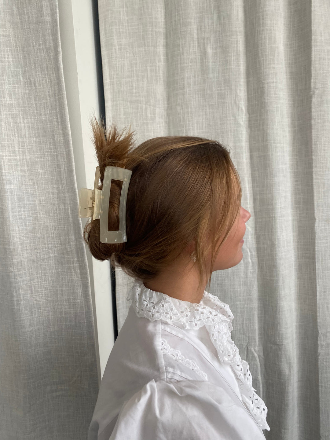 Lark Hair Clip - Beige