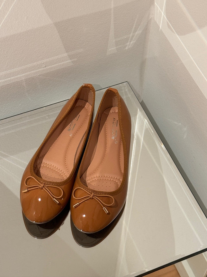 Sarah Shiny Ballerina - Camel