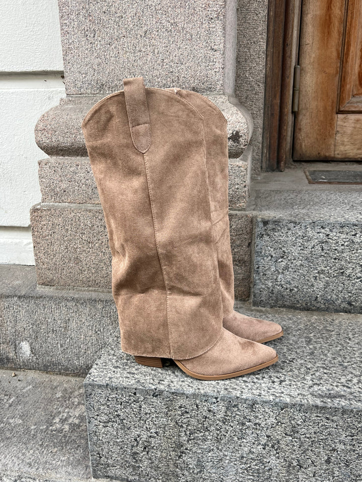Melanie Soft Suede Boots – Taupe