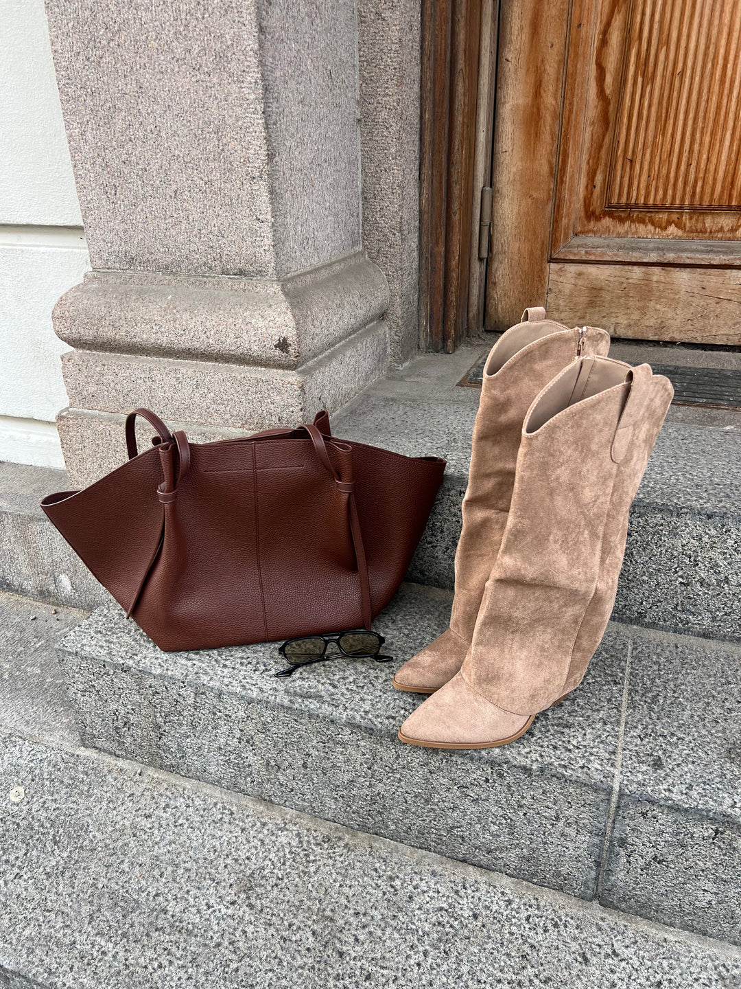 Melanie Soft Suede Boots – Taupe