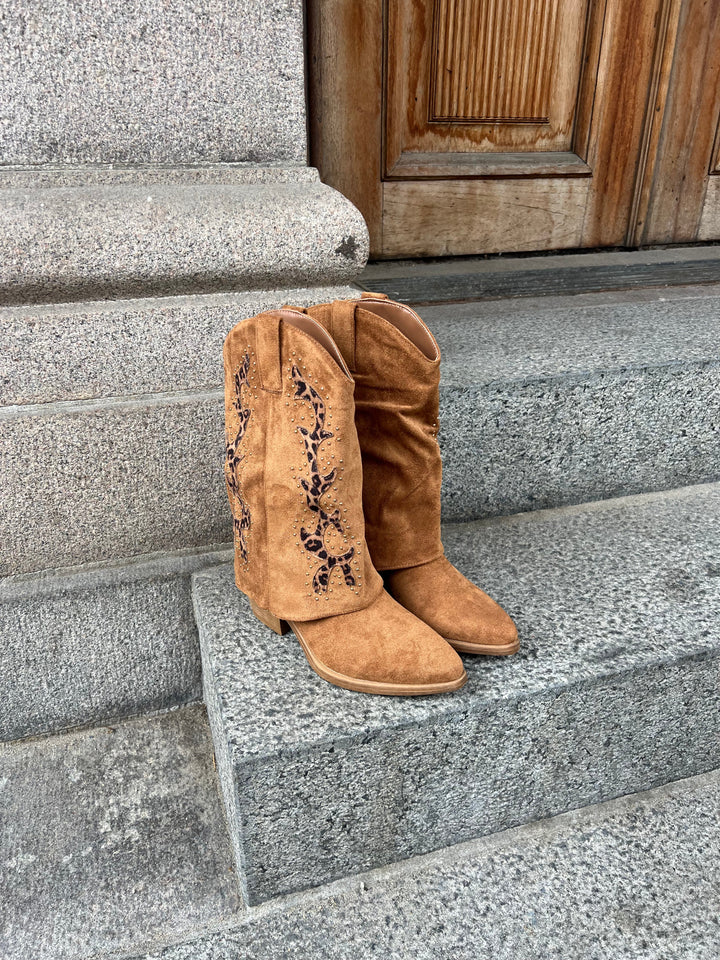 Arizona Embroidered Western Boots – Camel