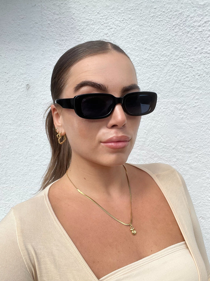 Nicoline Sunglasses - Black