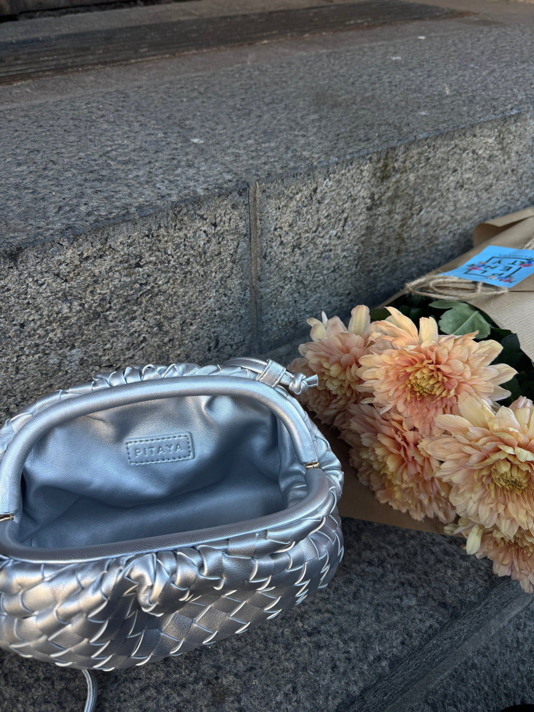 Aya Small Clutch - Silver