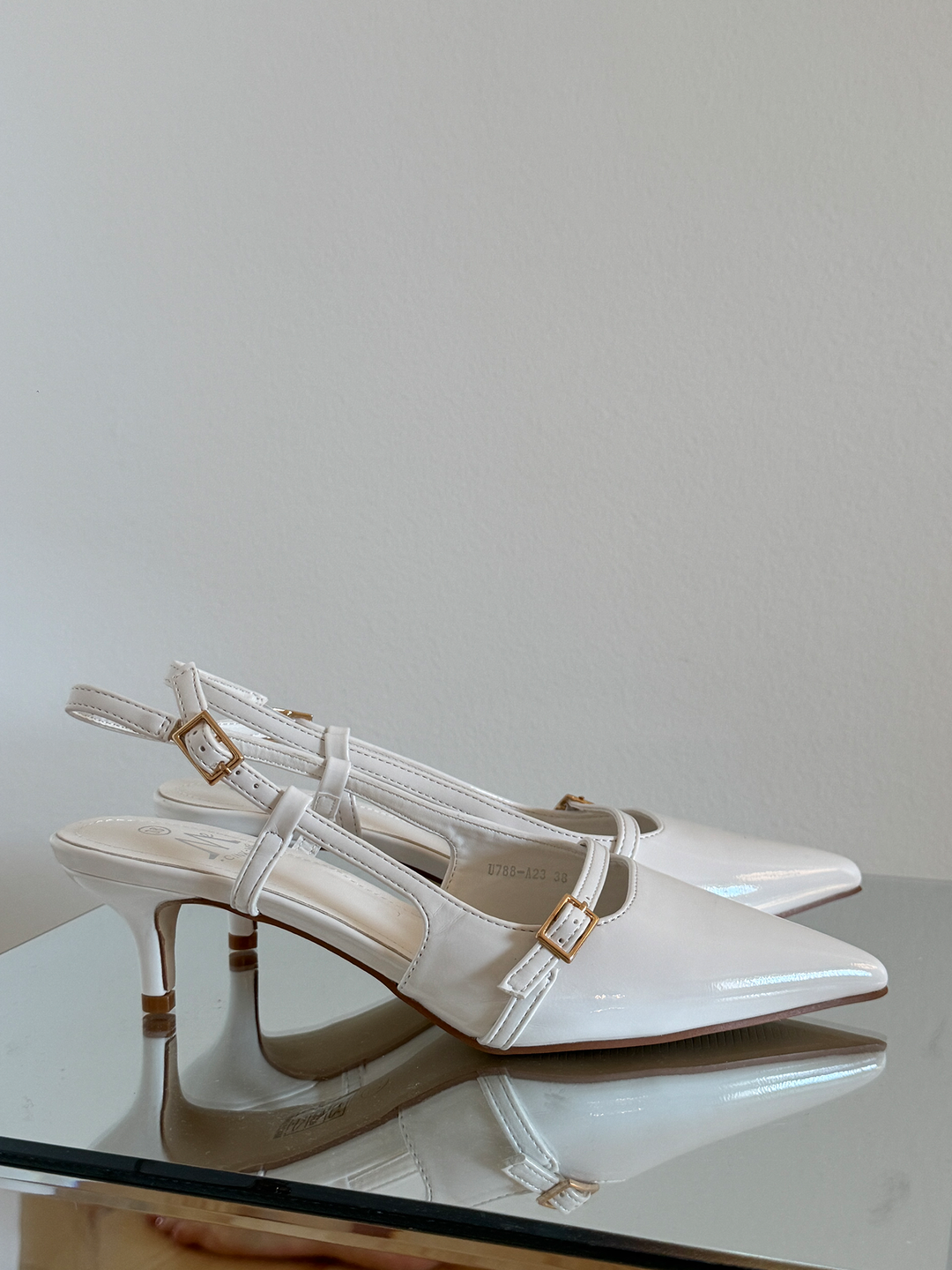 Signe Pumps - White
