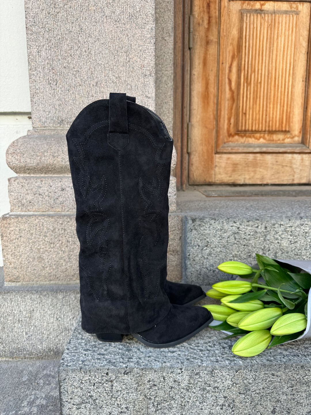 Katrine Suede Boots - Black