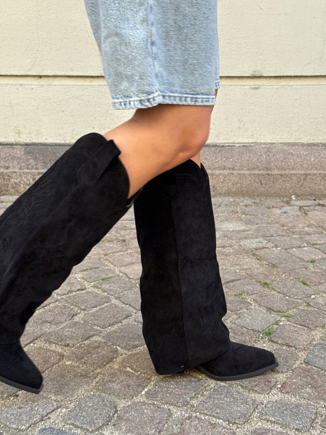 Katrine Faux Suede Boots - Black