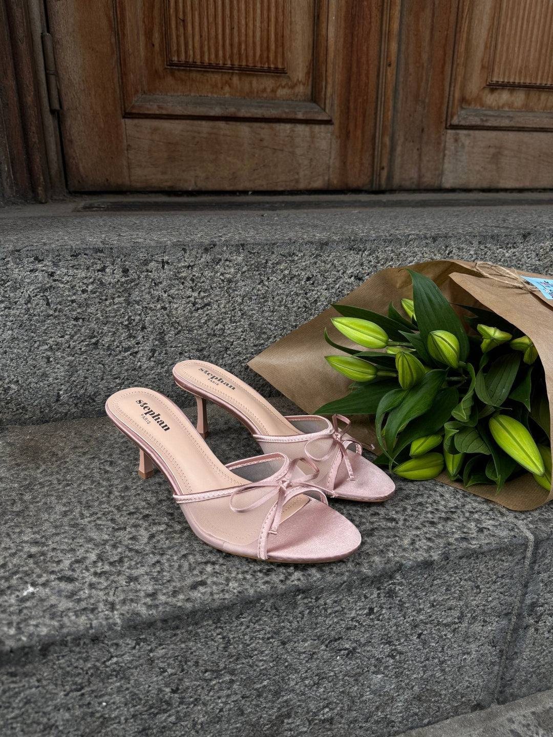 Nelliw Bow Tie Mules - Beige