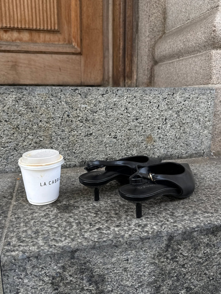 Thyra Slingback - Black