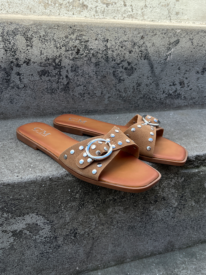 Freya Flat Sandal - Light Brown